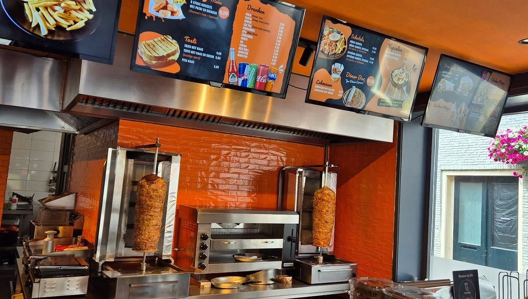 Kitchen at Döner Huys